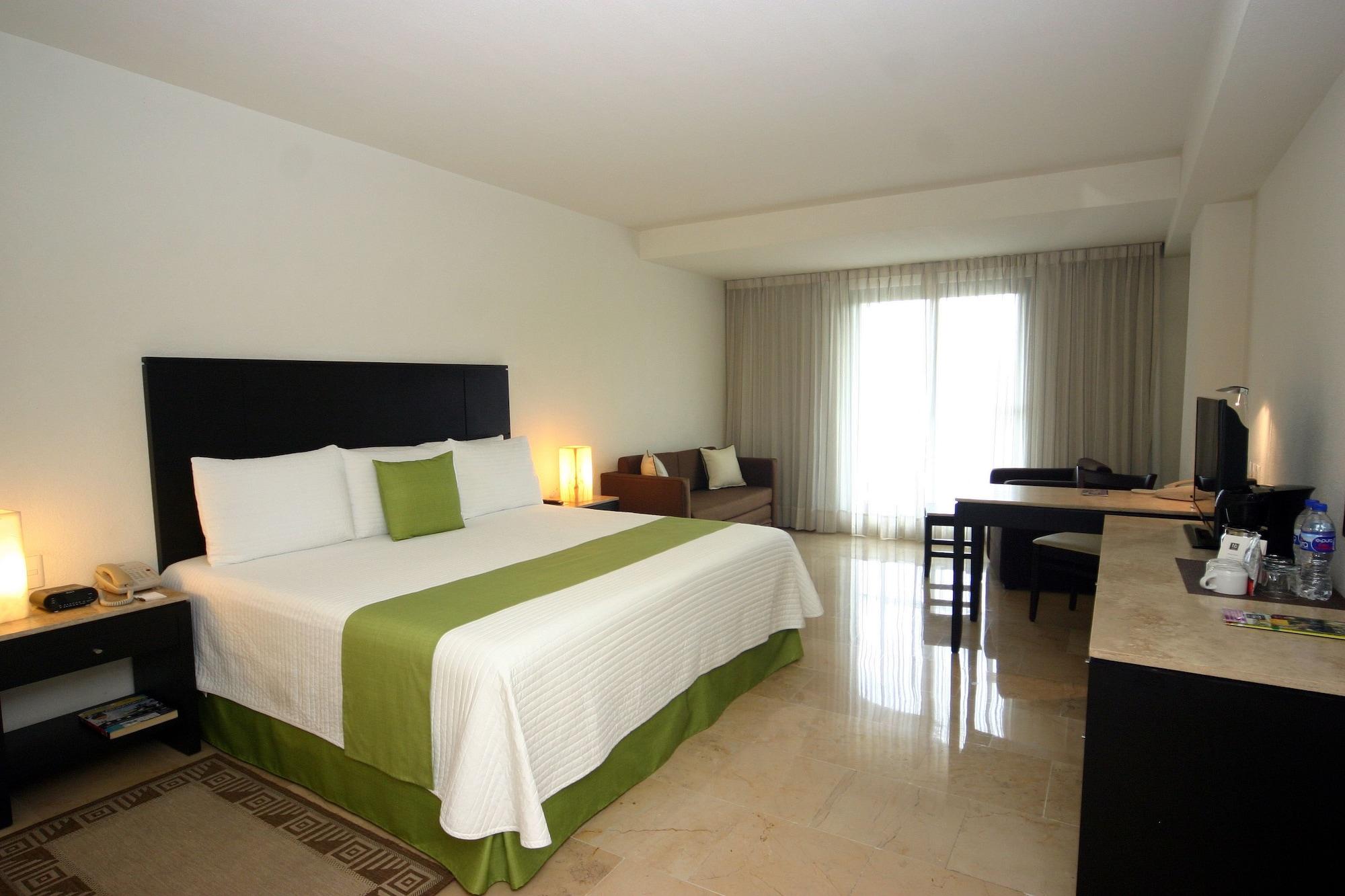Hb Hotel 4*