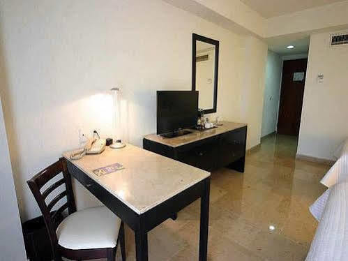 Hb Hotel Xalapa
